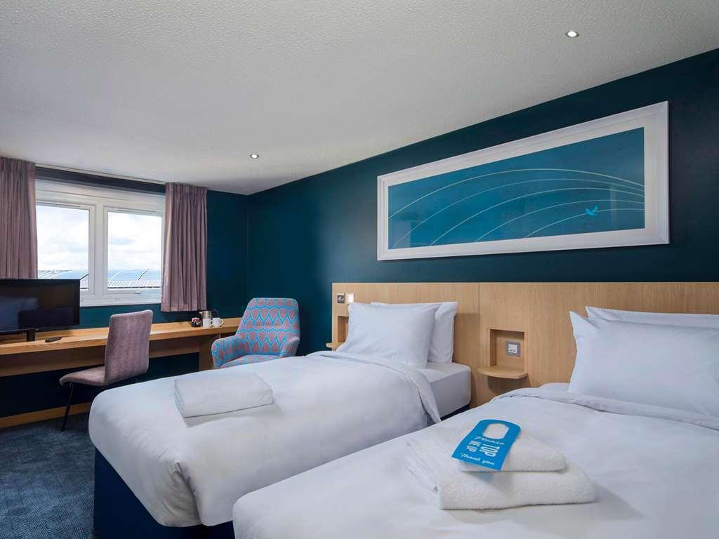 Travelodge Frimley Rum bild