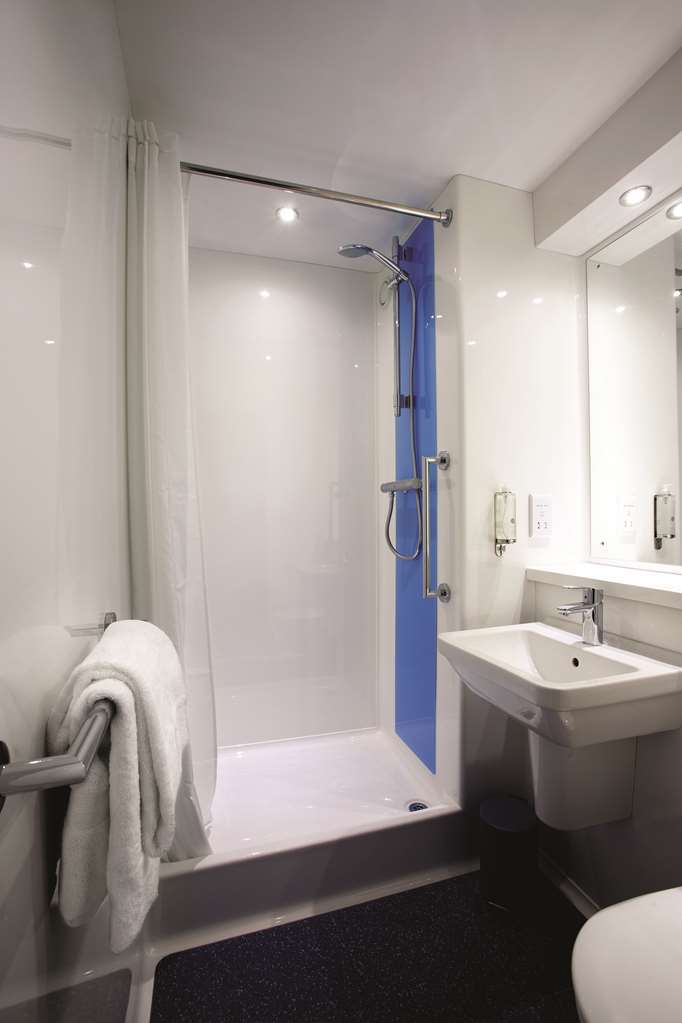 Travelodge Frimley Rum bild