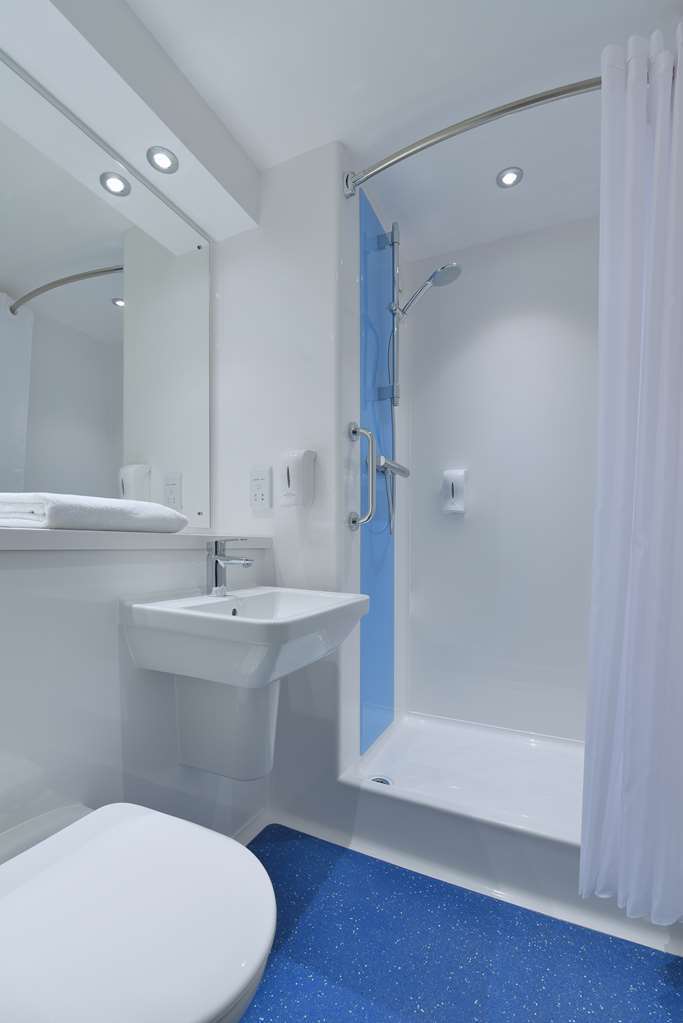 Travelodge Frimley Rum bild